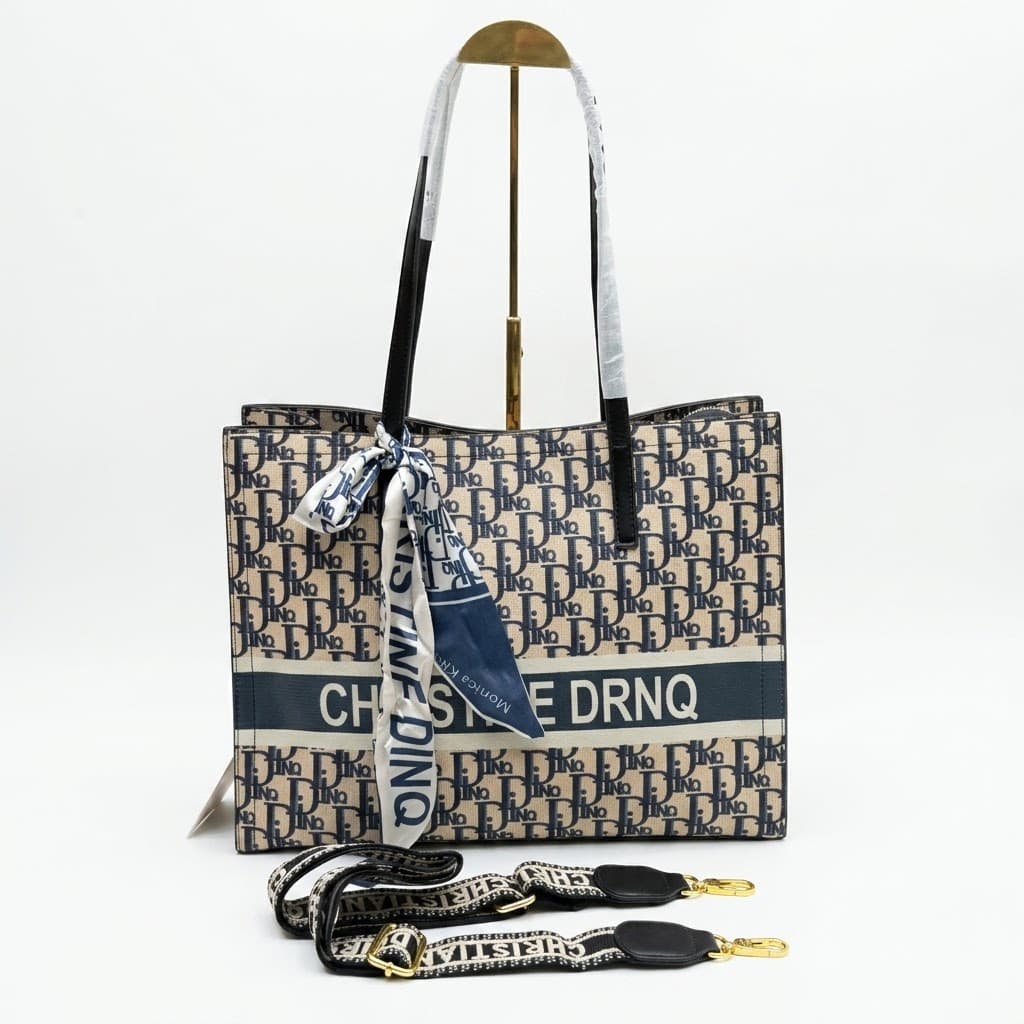 The Ultimate Daily Tote Bag