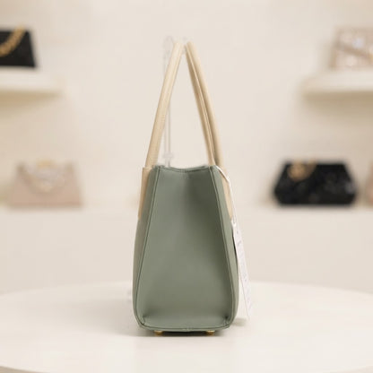 Elegant Dual-Tone Premium Handbag❤️