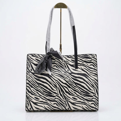 The Ultimate Daily Tote❤️