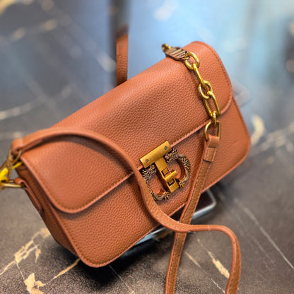 Chic Dragon-Lock Crossbody & Shoulder Bag