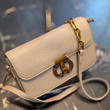 Chic Dragon-Lock Crossbody & Shoulder Bag