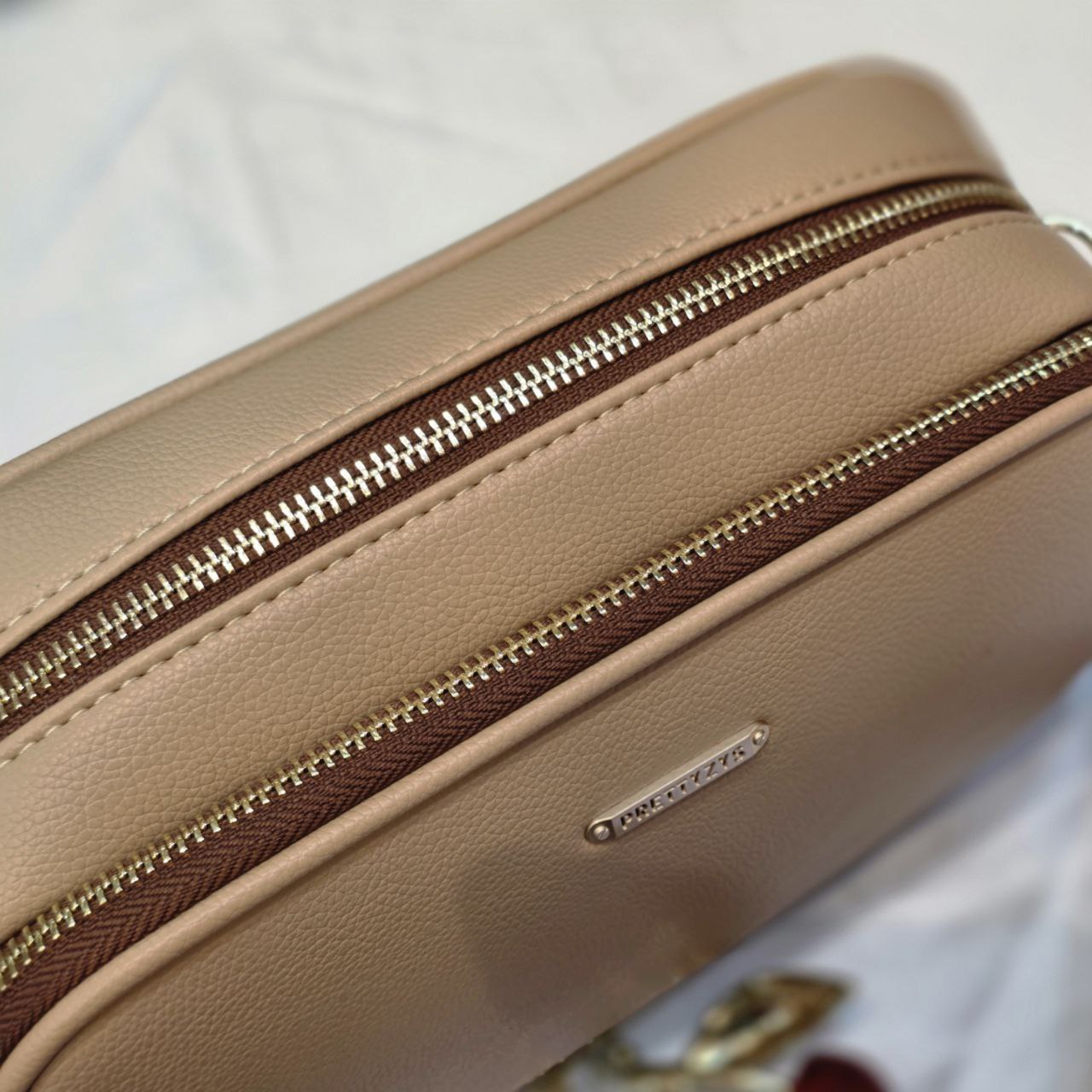 Classic Crossbody bag - Image 6